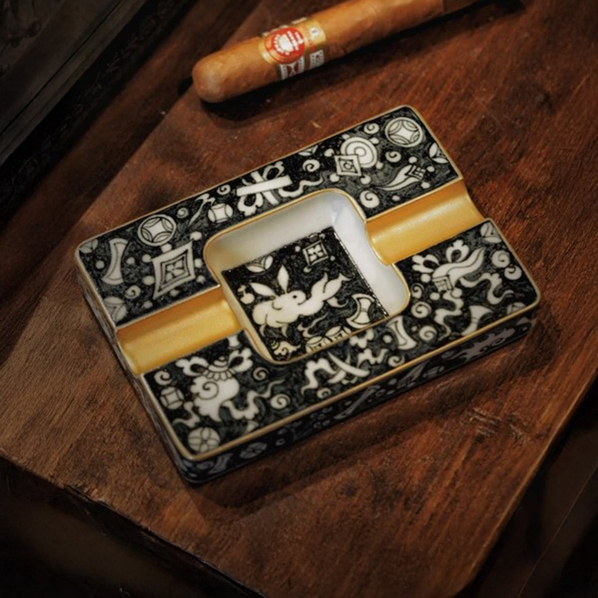 LUXCIG Rabbit-Themed Ceramic Cigar Tray – Irregular Artisan Design in Soft Green Glaze with Ancient Craftsmanship