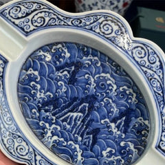LUXCIG Ocean Motif Ceramic Cigar Ashtray – Hand-Painted Blue and White Porcelain, Wood Kiln Fired