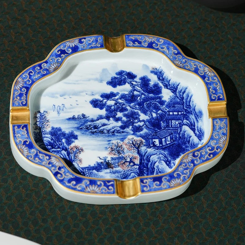 LUXCIG Chinese Ink Landscape Cigar Tray –Elevate your smoking ritual with this one-of-a-kind piece of art.