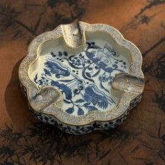 LUXCIG Jingdezhen Blue & White Love Ashtray – Gilded Ceramic with Hand-Painted Mandarin Ducks，It represents love and is the perfect gift for husbands and boyfriends.