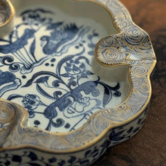 LUXCIG Jingdezhen Blue & White Love Ashtray – Gilded Ceramic with Hand-Painted Mandarin Ducks，It represents love and is the perfect gift for husbands and boyfriends.