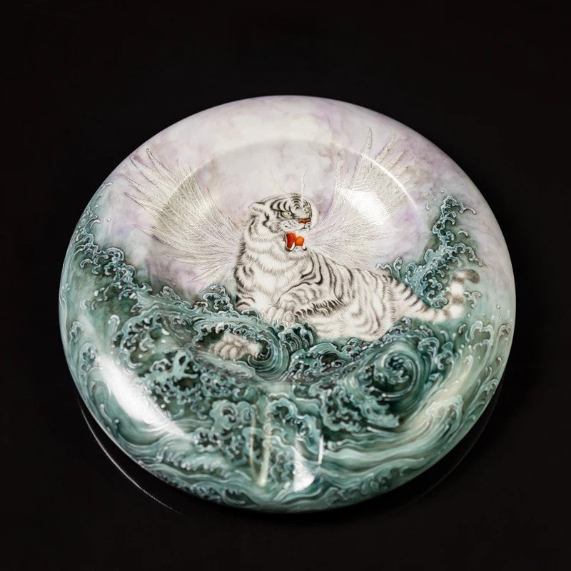 LUXCIG Elegant Tiger Motif Ashtray – Chinese Pastel Porcelain, High-End Handmade Art, Luxury Gift for Him