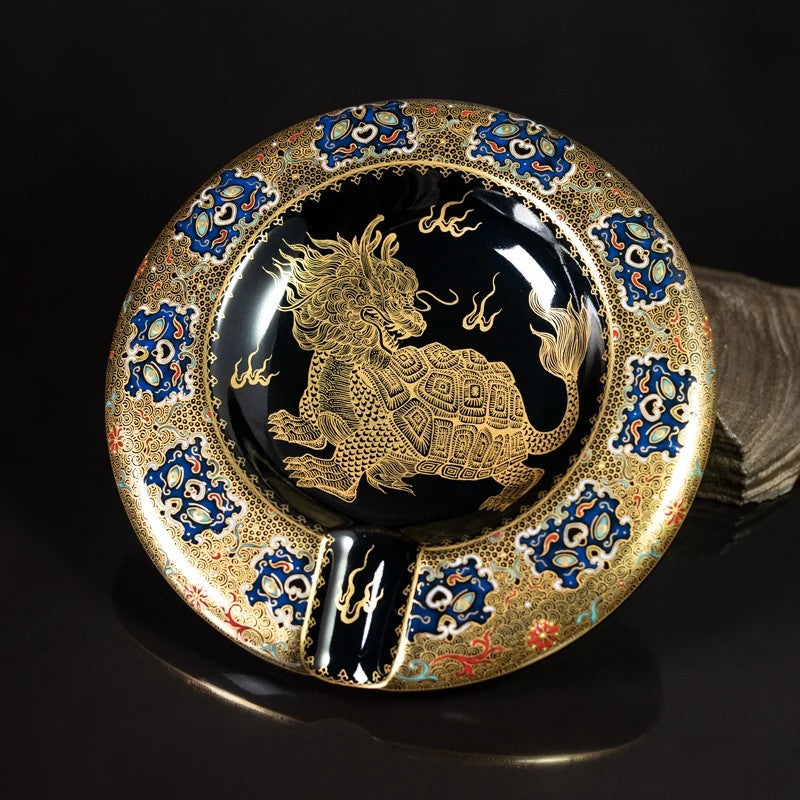 LUXCIG Collector’s Qilin Cigar Tray – Handmade Ceramic in Black Enamel & Gilded Design